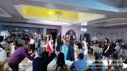 "Міс Ужгород 2017": стало відомо, хто переміг у конкурсі – 09
