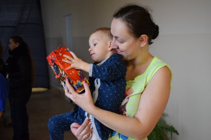 Для маленьких пацієнтів Ужгородської міської дитячої лікарні влаштували свято – 16