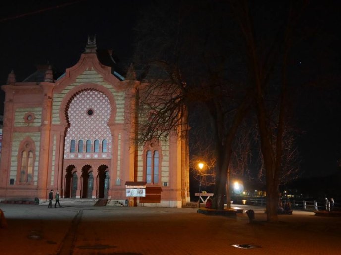 На центральних вулицях Ужгорода відновлено вуличне освітлення – 09