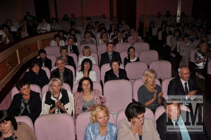 У Мукачеві вшановували представників найпочеснішої професії (ФОТО) – 20 У Мукачеві вшановували представників найпочеснішої професії (ФОТО) – 20