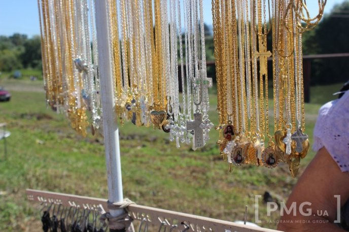 Православні християни Мукачева відзначили свято Успіння Пресвятої Богородиці у Свято-Миколаївському монастирі – 04