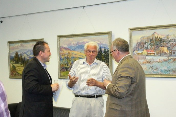 В Ужгороді у Генконсульстві Угорщини виставили роботи Золтана Шолтеса – 01