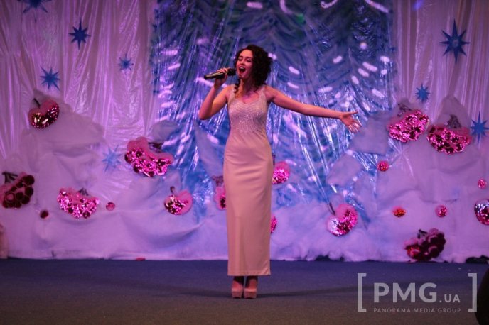 У Мукачеві визначили переможців фестивалю "Різдвяна зіронька – 2016" – 06