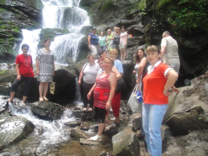 Вчителі Тересвянської школи побували з екскурсією на мальовничій Міжгірщині – 06