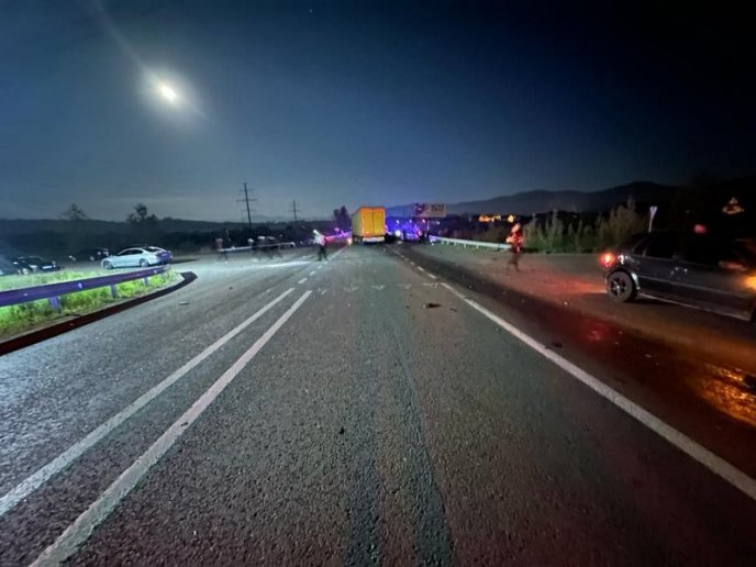 Водій загинув на місці ДТП: вночі сталась фатальна аварія – 01