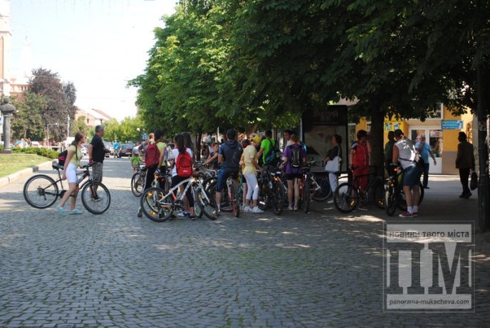 З нагоди Дня захисту дітей вулицями Мукачева пройшов велопробіг – 05