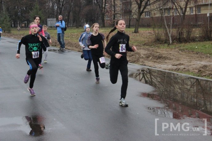 У мукачівському Парку Перемоги відбувся "Забіг закоханих" – 02