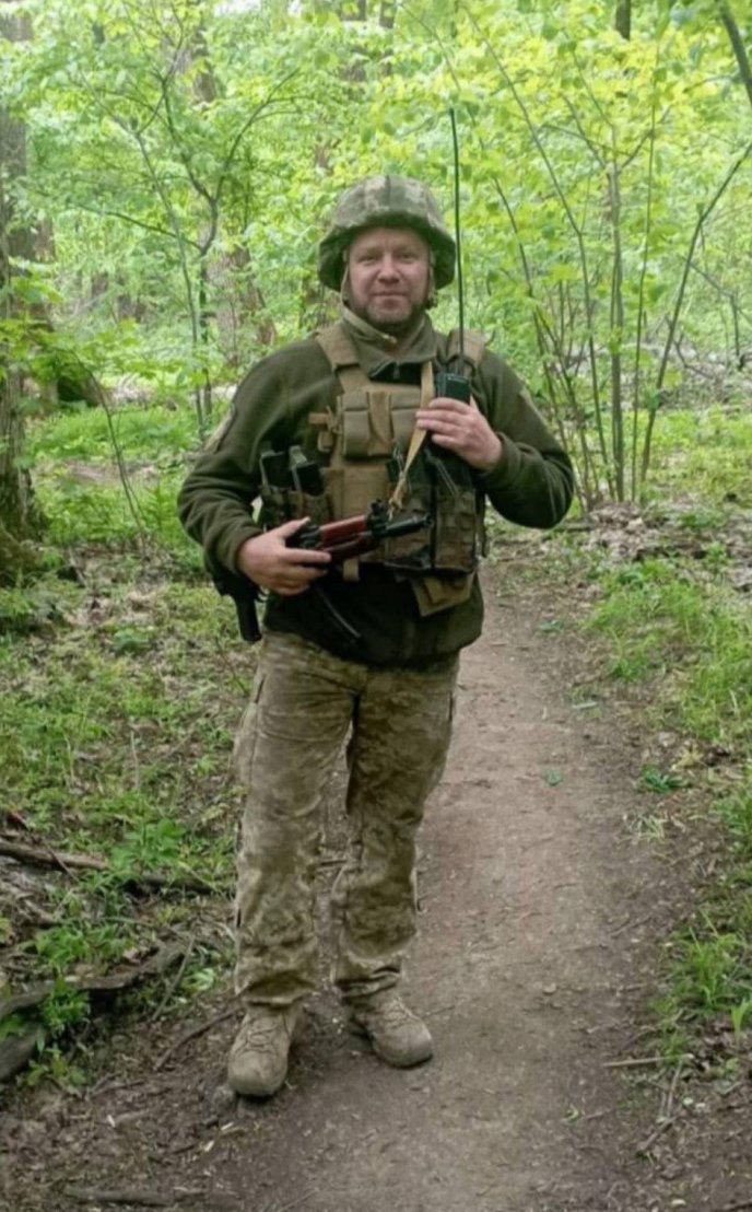 На фронті загинув доброволець із Закарпатської області – 01 На війні загинув Віталій Рішко
