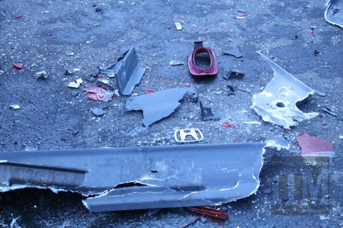 На машині, яка збила жінку біля Клячанова були сині номери, але відразу після ДТП їх зняли – очевидець (ФОТО) – 12