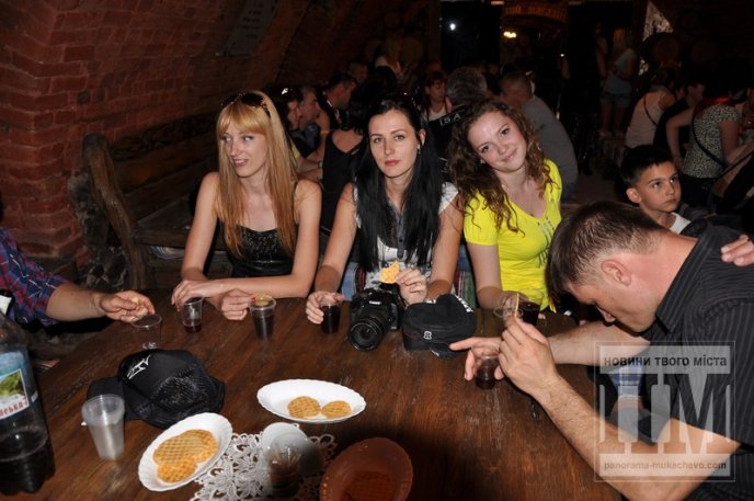 Як байкери у замку "Паланок" гуляли (ФОТОРЕПОРТАЖ)  – 28