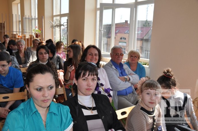 "Всі, хто живуть не в Мукачеві – лише прикидаються, що живуть", – Мирослав Дочинець (ФОТО) – 05