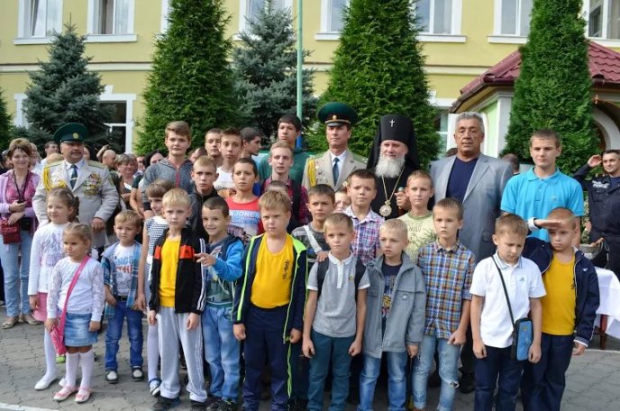 На 16-ту річниці з дня заснування Мукачівського військового ліцею завітав владика Феодор – 07