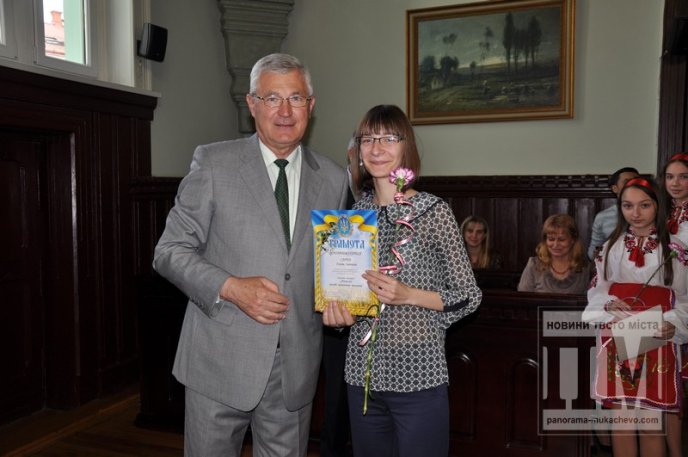 У Мукачеві нагородили лауреатів конкурсу "Шукаємо молоді педагогічні таланти" (ФОТО) – 22