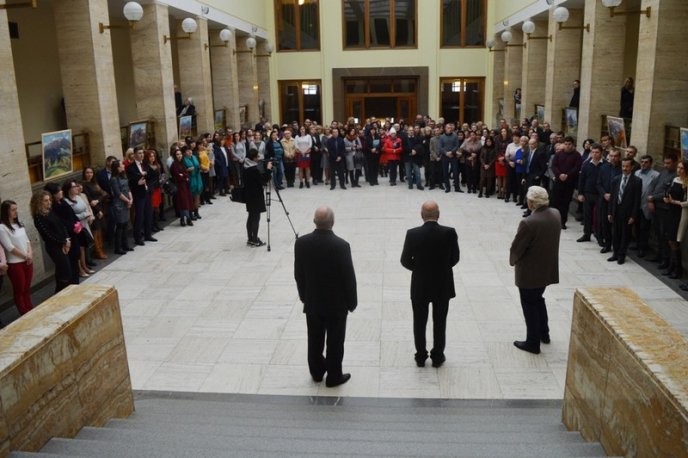 В Ужгороді відкрили виставку Степана Шолтеса – 03