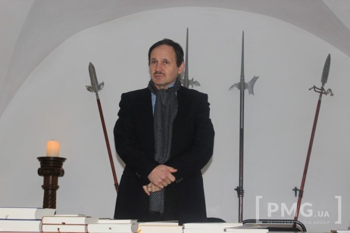 У Мукачівському замку "Паланок" відбулась літературна зустріч з письменником Мирославом Дочинцем – 07
