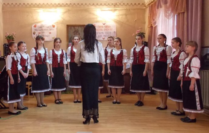 У Мукачеві привітали найдорожчих у світі людей – матерів (ФОТО) – 11