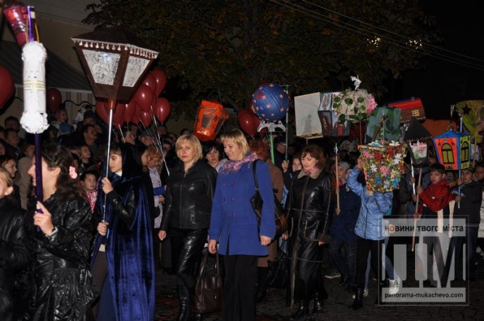 День Святого Мартина у Мукачеві: смачні наїдки, запашне вино і насичена культурна програма (ФОТО) – 28