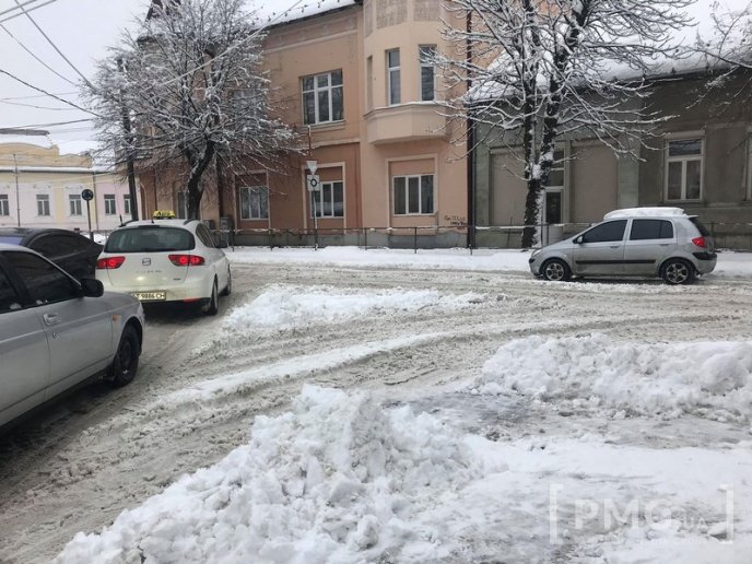 Наслідки негоди: Мукачево потопає у снігу – 09 Наслідки негоди: Мукачево потопає у снігу – 09