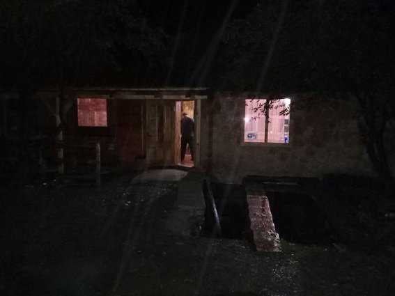 На Рахівщині конфлікт відвідувачів кафе закінчився бійкою та стріляниною – 01