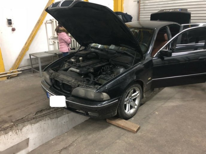 Молодий закарпатець намагався перевезти контрабанду через кордон – 04