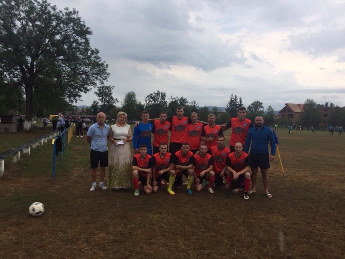 Футбольні клуби Тячівщини продовжують змагатися у другому колі обласної першості Закарпаття – 01