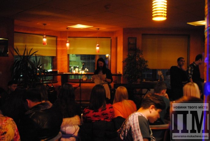 В Мукачеві відбувся поетичний вечір (ФОТО) – 02