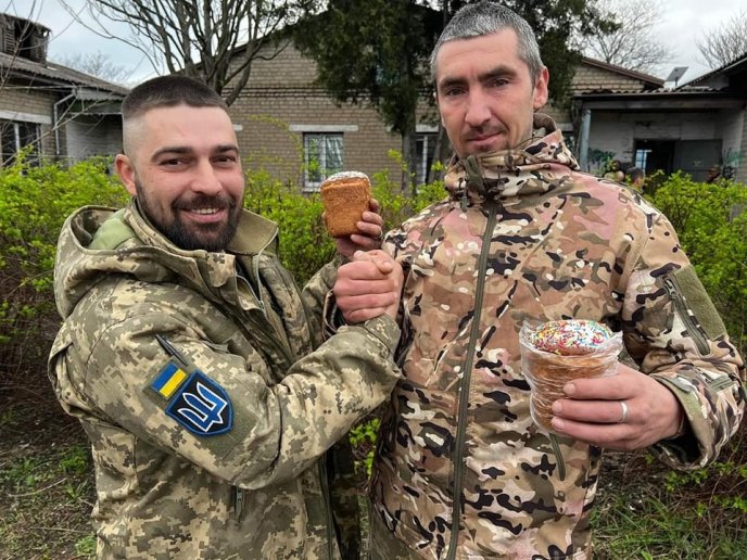 Як 128 бригада відзначала Великдень: опубліковано фото – 06