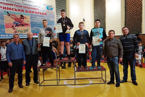 У Тячеві юні борці греко-римського стилю розіграли Новорічний Кубок федерації – 09