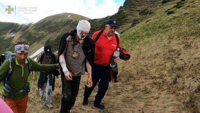 Полетів донизу метрів 80: із закарпатцем стався нещасний випадок – 02