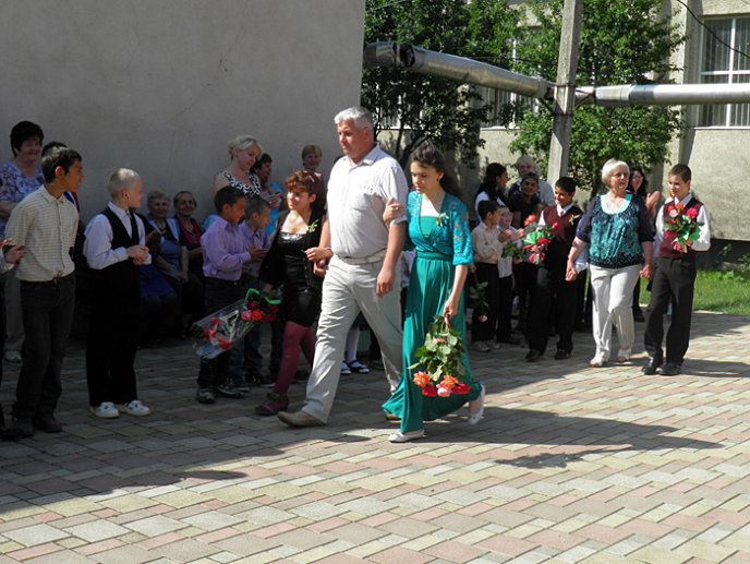 Часлівецька школа-інтернат відзначила свято останнього дзвоника – 01