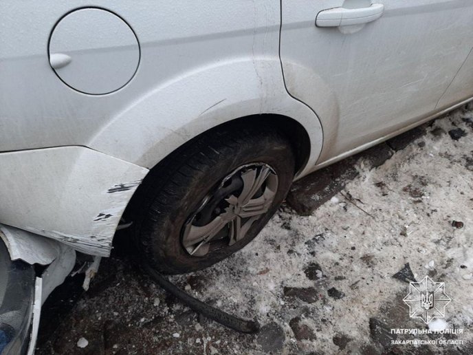 За півдня в Ужгороді і Мукачеві зафіксували 14 аварій – 14