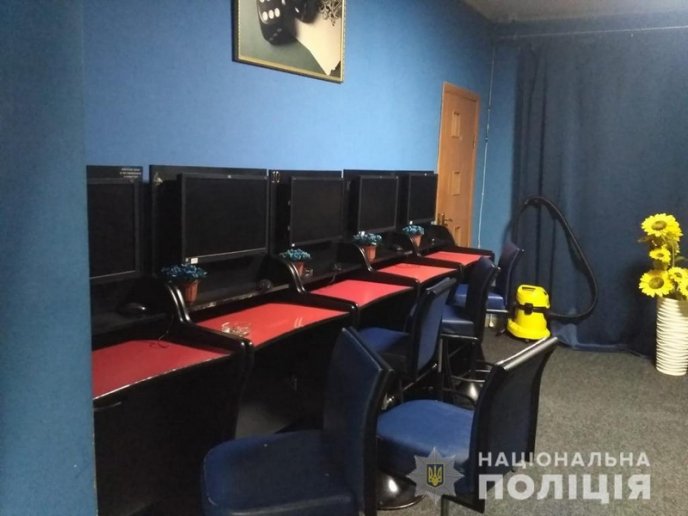 На Закарпатті виявили підпільну ігротеку – 02