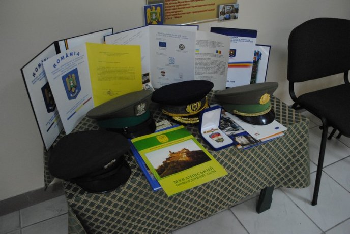 Напередодні свята начальник Мукачівського прикордонного загону запросив до себе журналістів (ФОТО) – 01