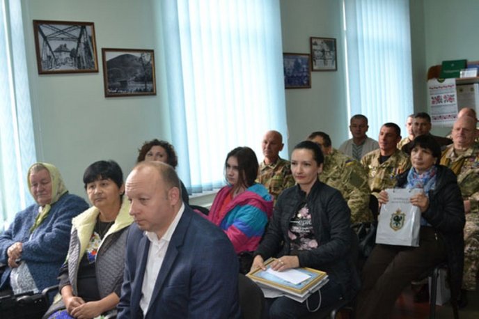 У Тячеві до Дня міста нагородили учасників АТО – 07