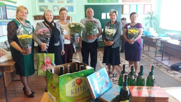 Освітяни Тячівщини та Рахівщини приймали вітання з нагоди Дня вчителя – 09