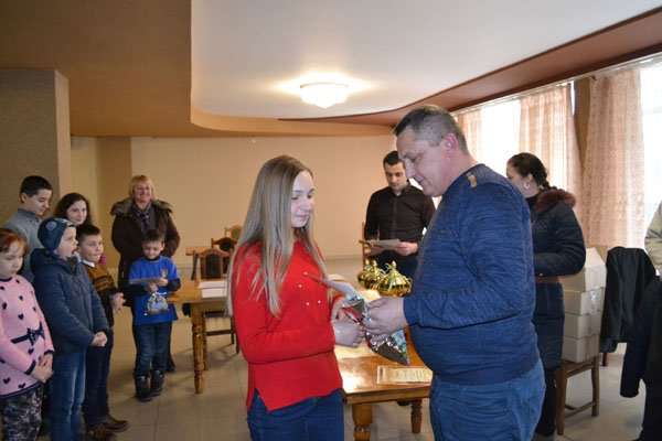 У Тячеві вперше провели міжрайонний Різдвяний дитячий турнір з шахів – 08