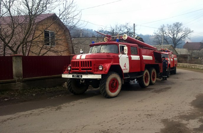 На Міжгірщині через коротке замикання горів будинок – 01