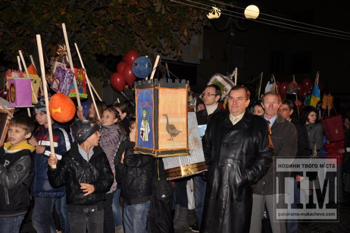 День Святого Мартина у Мукачеві: смачні наїдки, запашне вино і насичена культурна програма (ФОТО) – 33