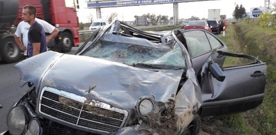 Поліція оприлюднила відео жахливої ДТП, яка сталась на трасі "Київ-Чоп" неподалік Ужгорода – 02