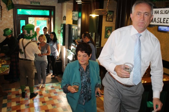 У Мукачеві відкрили перший ірландський паб "BarryBars" (ФОТОРЕПОРТАЖ) – 14