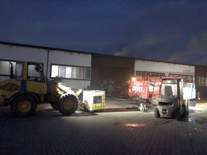 На Іршавщині вчора горіло деревообробне підприємство – 03