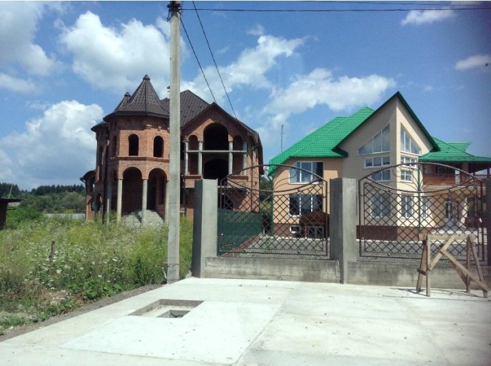 "Межигір’я Януковича? Маєтки Конча-Заспи? Це все фігня", – киянин вражений маєтками у Нижній Апші – 04