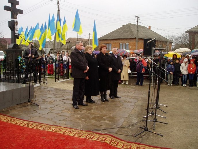 У Великих Лучках урочисто вшанували Великого Кобзаря (ФОТО) – 11