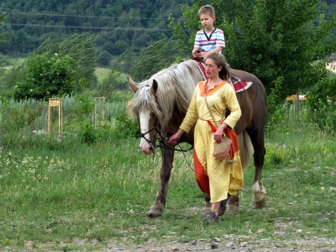 У Чинадіївському замку проходив фестиваль "Срібний Татош" – 04