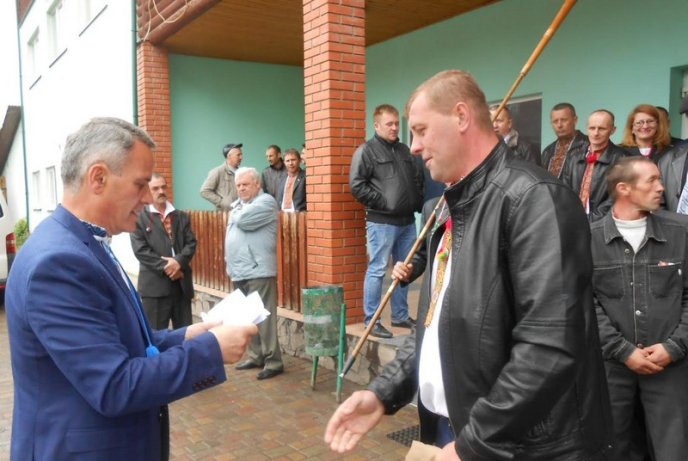 В Ясінях вівчарів проводжали на полонину – 03