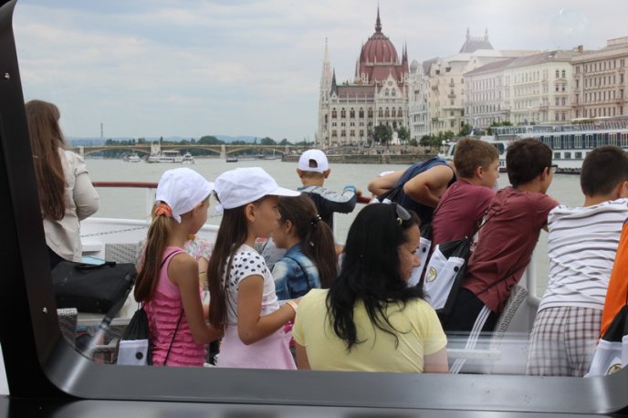 Маленьким закарпатцям влаштували екскурсію столицею Угорщини – 07