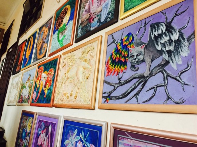 У Мукачеві в дитячій художній школі триває виставка творчих робіт випускників – 01