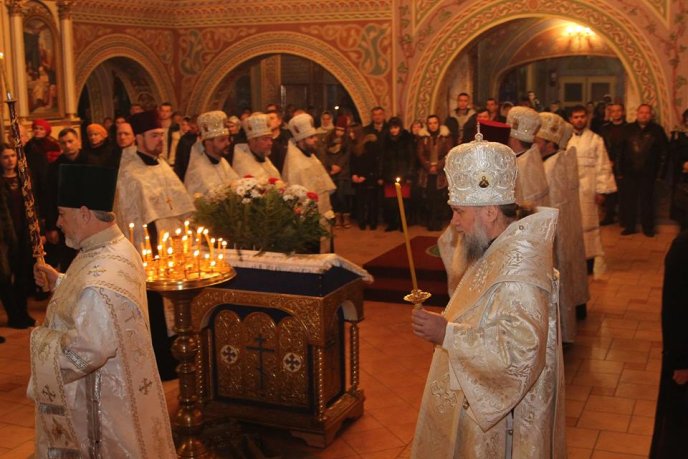 Владика Феодор звершив Різдвяне богослужіння в Мукачівському кафедральному соборі – 01 Владика Феодор звершив Різдвяне богослужіння в Мукачівському кафедральному соборі – 01