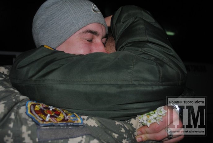 У Мукачеві урочисто зустріли бійців Героїчної 128-ої бригади (ФОТОРЕПОРТАЖ) – 32