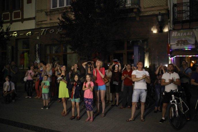 В Ужгороді урочисто ввімкнули нове підсвічування римо-католицького костелу – 06